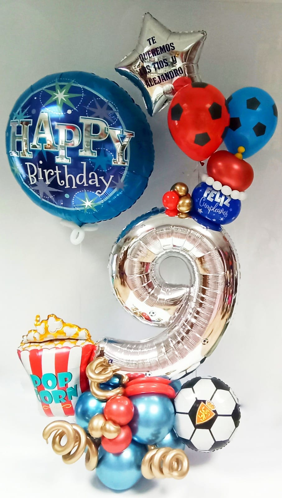 decoración globos personalizada cumpleaños 9 años