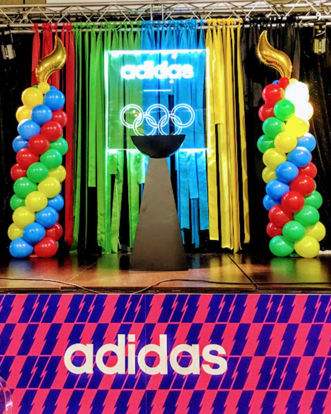 Columnas de Globos para Eventos - Adidas