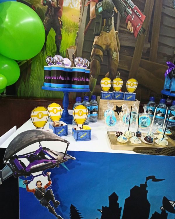 Decoración de globos Comunión - Fortnite