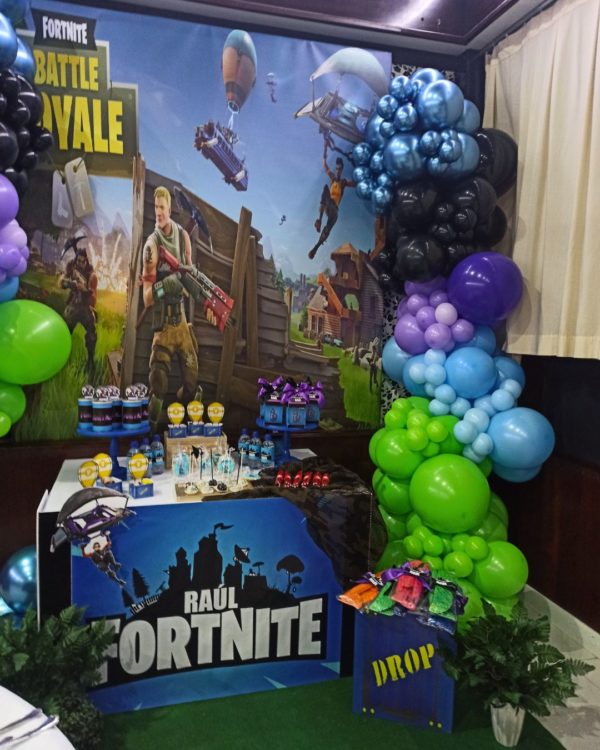 Decoración de globos Comunión - Fortnite