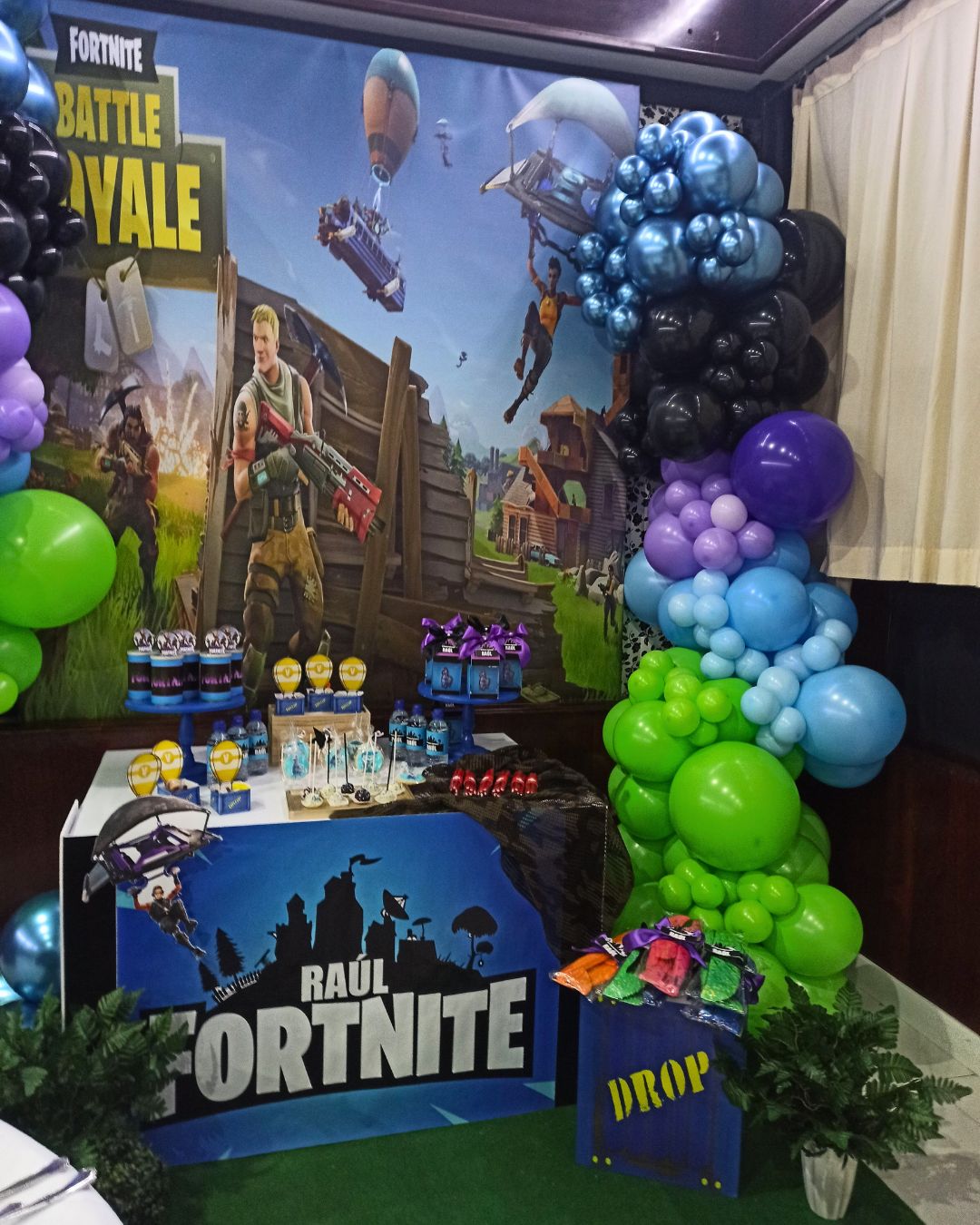 Decoración de globos Comunión - Fortnite