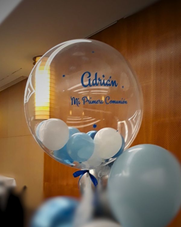 Globo burbuja con helio relleno de globos azules