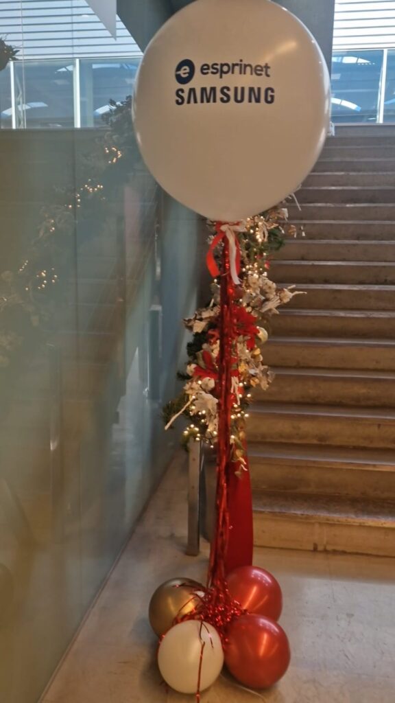 Globos con logo_ impacta en tu evento corporativo